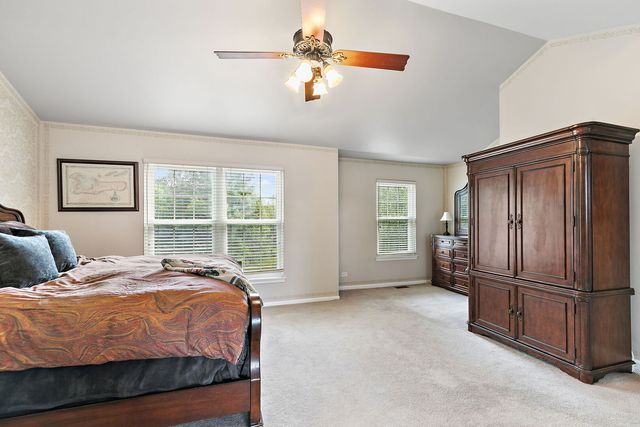 925 Cortney Drive, Carpentersville, IL 60110