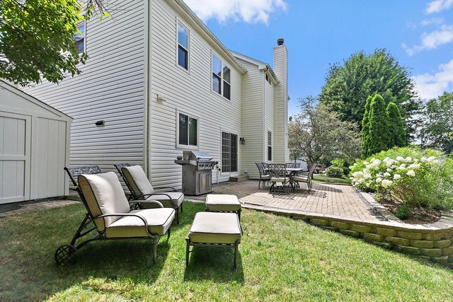 925 Cortney Drive, Carpentersville, IL 60110