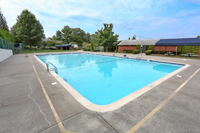 51 Bon Aire Circle 7707, Suffern, NY 10901