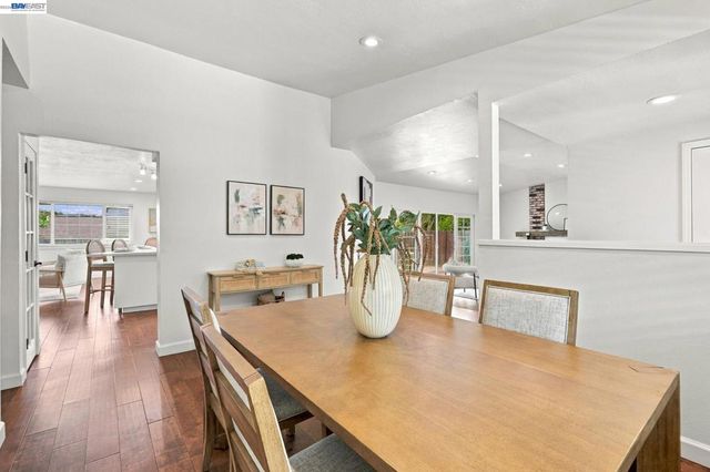 5370 Myrtle Dr, Concord, CA 94521