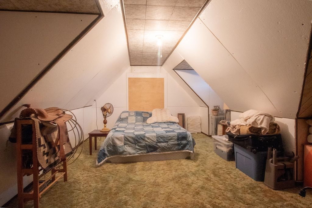 Image 21 of property listing at 404 N Broadway Street, Ballinger, TX 76821