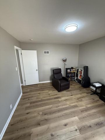 7331 43rd AVENUE, Kenosha, WI 53142