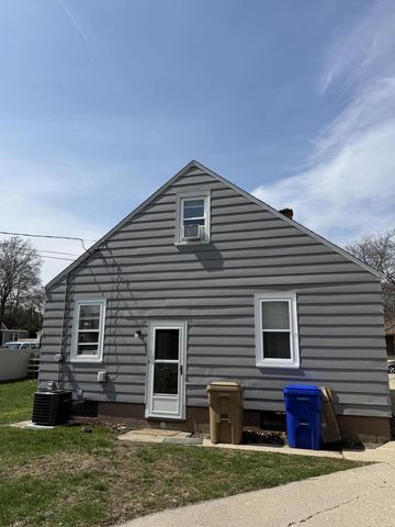 7331 43rd AVENUE, Kenosha, WI 53142