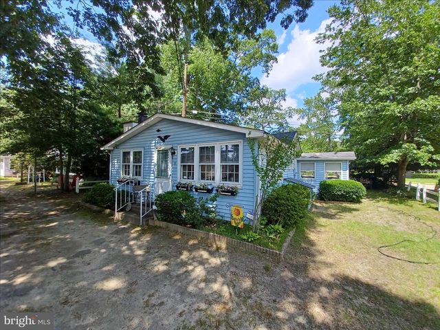 2 PARK AVE, Monroeville, NJ 08343