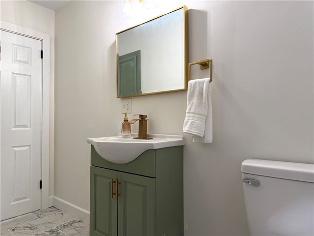 461 River Road, Lincoln, RI 02865