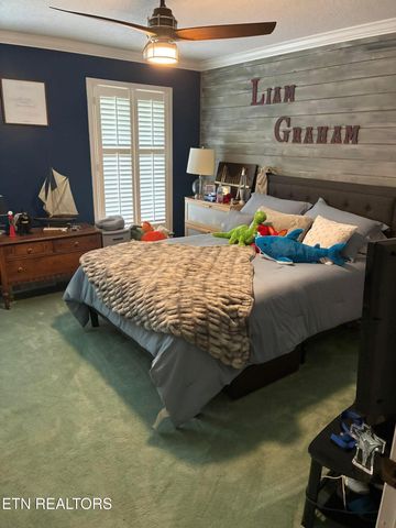 242 Adams Lane, Jellico, TN 37762