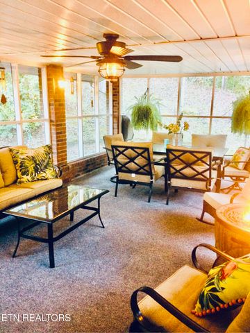 242 Adams Lane, Jellico, TN 37762