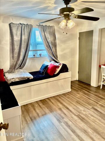 242 Adams Lane, Jellico, TN 37762