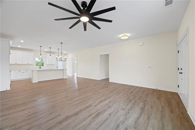 633 Racetrack Road, Toccoa, GA 30577