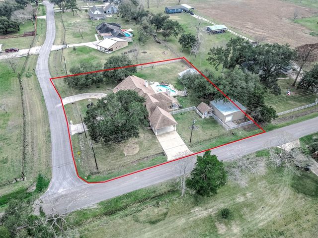 4127 Country Trails Street, Alvin, TX 77511