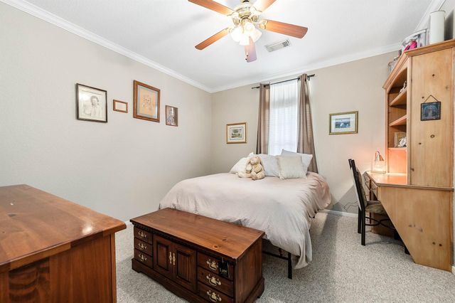 4127 Country Trails Street, Alvin, TX 77511