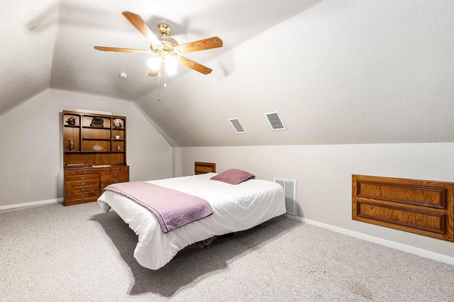 4127 Country Trails Street, Alvin, TX 77511