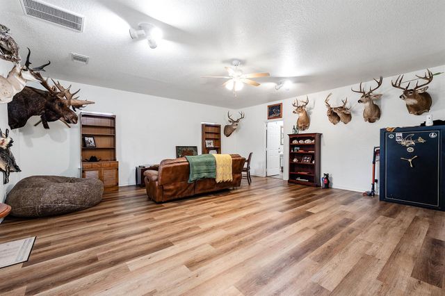 4127 Country Trails Street, Alvin, TX 77511