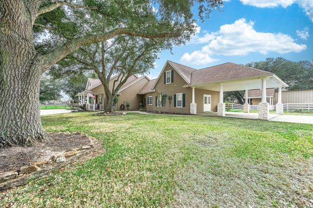 4127 Country Trails Street, Alvin, TX 77511