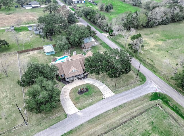 4127 Country Trails Street, Alvin, TX 77511