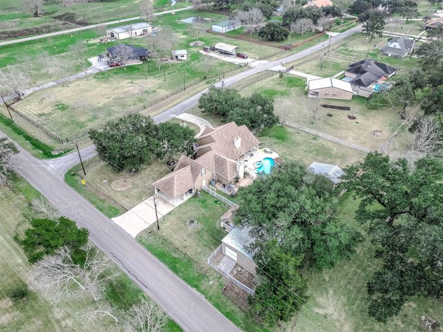 4127 Country Trails Street, Alvin, TX 77511