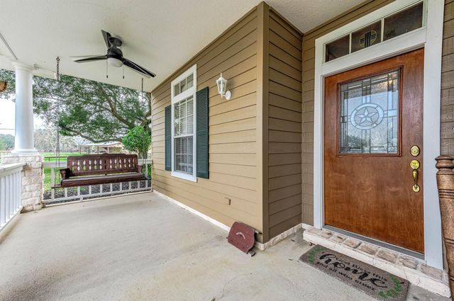 4127 Country Trails Street, Alvin, TX 77511