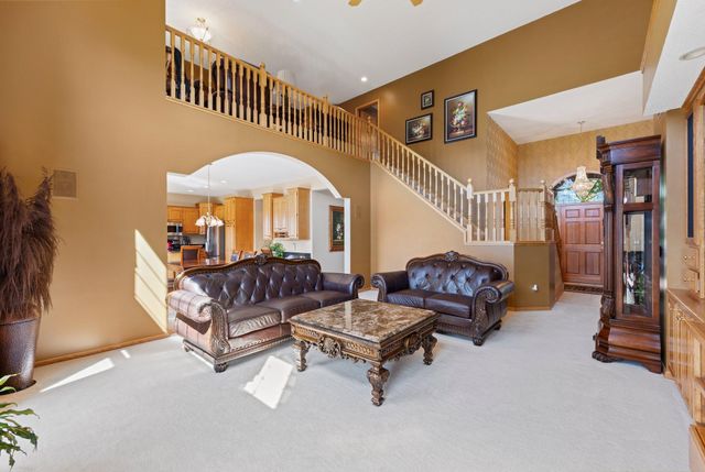 20745 Independence Court, Lakeville, MN 55044