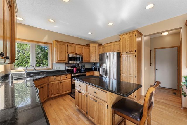 20745 Independence Court, Lakeville, MN 55044