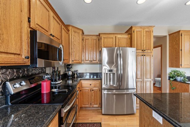 20745 Independence Court, Lakeville, MN 55044