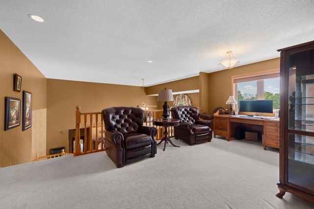20745 Independence Court, Lakeville, MN 55044