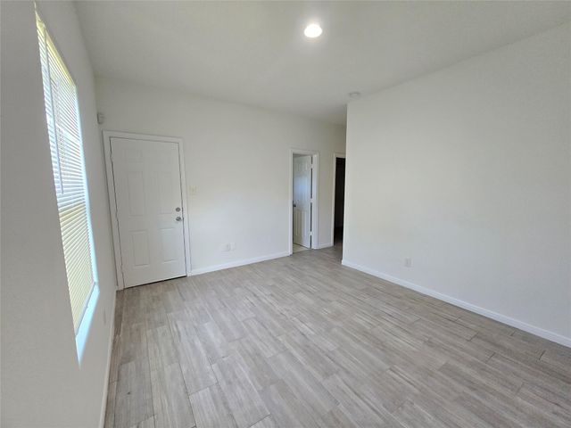 3702 Wylie Street B, Houston, TX 77026