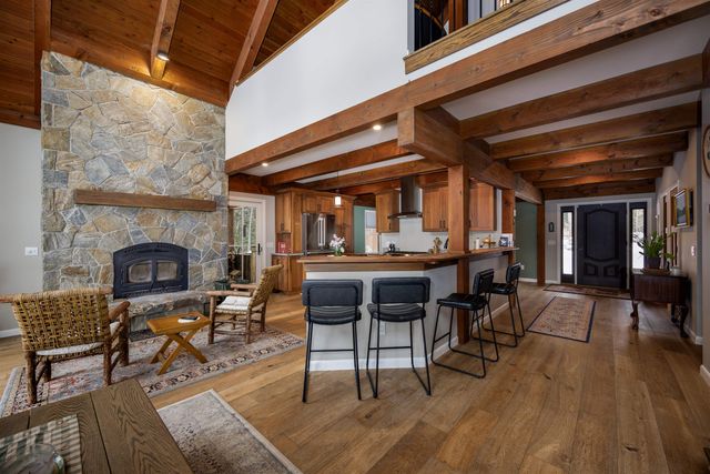 6 Samoset Road, Sunapee, NH 03782