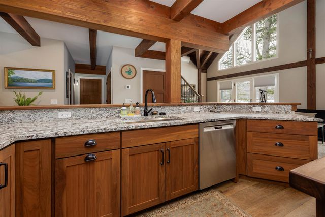 6 Samoset Road, Sunapee, NH 03782