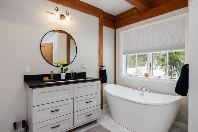 6 Samoset Road, Sunapee, NH 03782