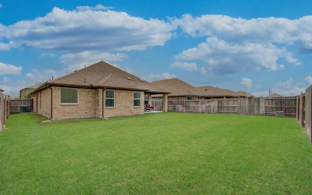 1971 Highland Meadows Drive, Pearland, TX 77089