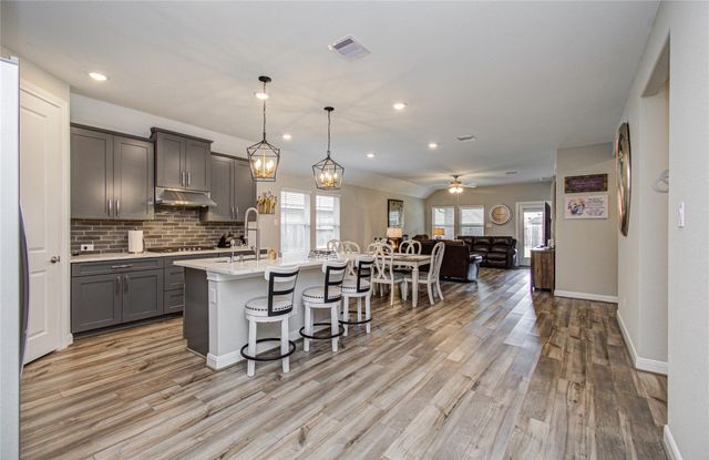 1971 Highland Meadows Drive, Pearland, TX 77089