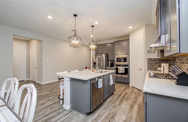 1971 Highland Meadows Drive, Pearland, TX 77089