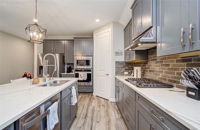 1971 Highland Meadows Drive, Pearland, TX 77089