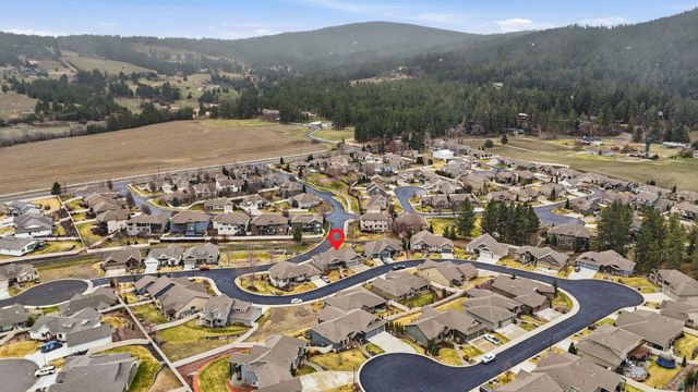 4305 S Bernson Ln, Spokane, WA 99223