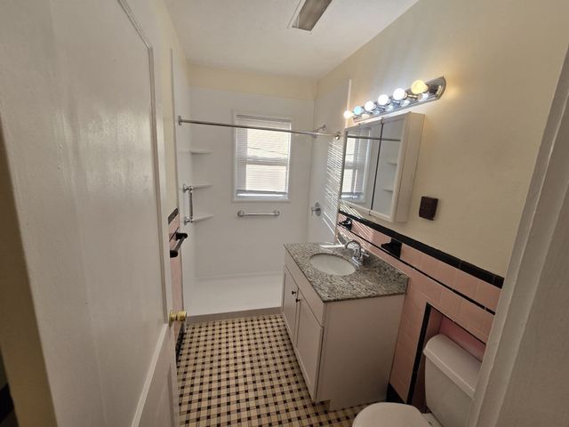 1063 Massachusetts Ave 1, Arlington, MA 02476