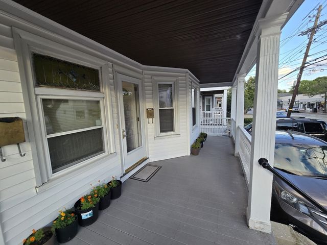 1063 Massachusetts Ave 1, Arlington, MA 02476