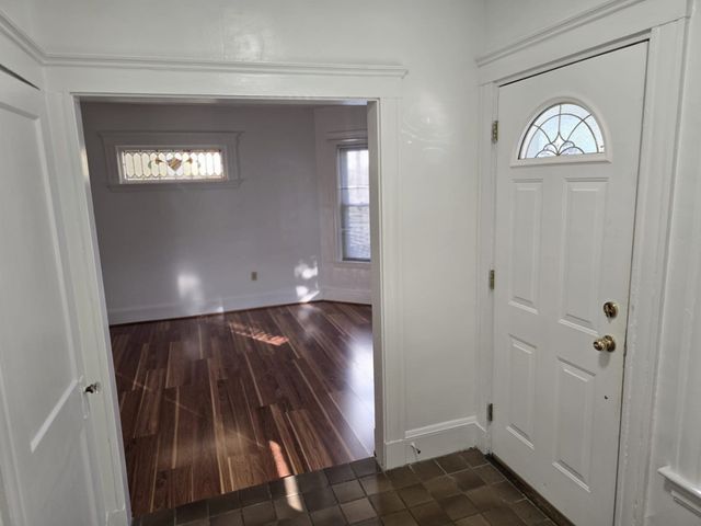 1063 Massachusetts Ave 1, Arlington, MA 02476