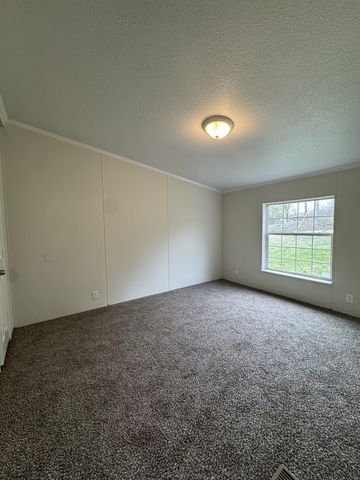 1515 Old Hwy 31, E, Westmoreland, TN 37186