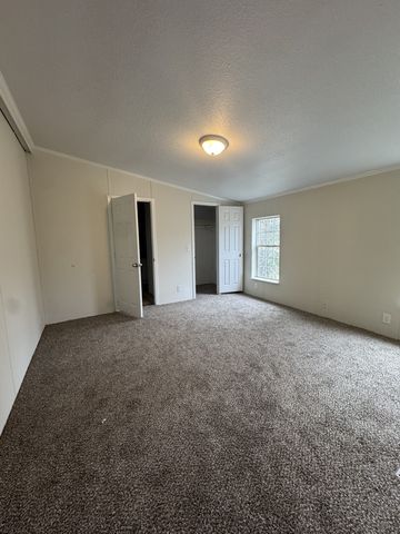 1515 Old Hwy 31, E, Westmoreland, TN 37186