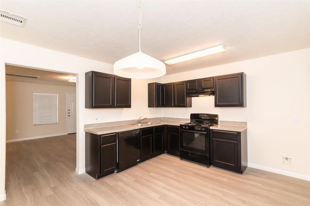 12607 Rio Brazos Street, Rosharon, TX 77583