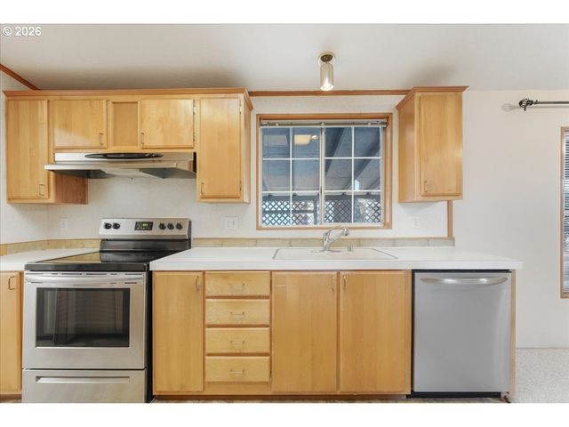 8300 Ne QUATAMA St 104, Hillsboro, OR 97006