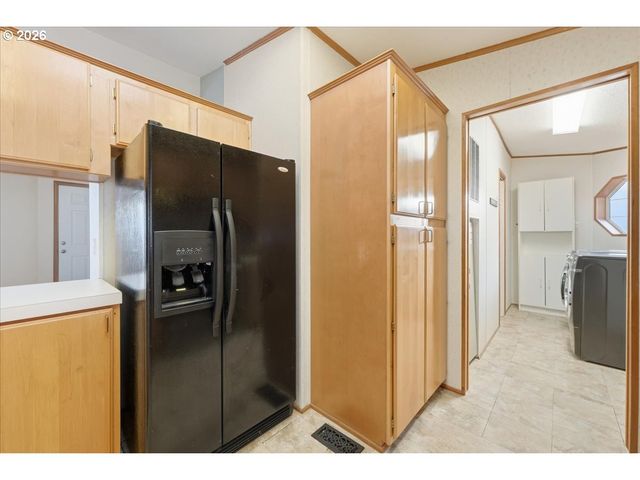 8300 Ne QUATAMA St 104, Hillsboro, OR 97006