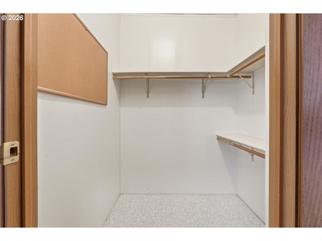 8300 Ne QUATAMA St 104, Hillsboro, OR 97006