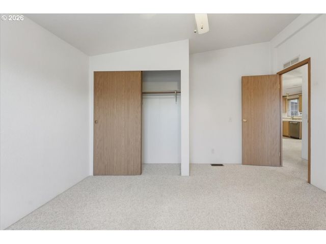 8300 Ne QUATAMA St 104, Hillsboro, OR 97006