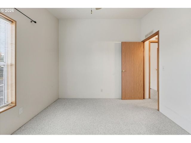 8300 Ne QUATAMA St 104, Hillsboro, OR 97006