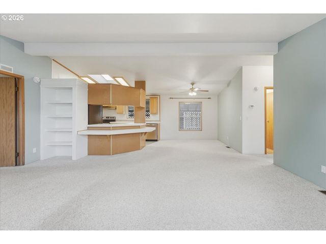 8300 Ne QUATAMA St 104, Hillsboro, OR 97006