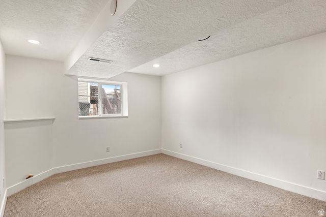 6095 S 2600 W, Roy, UT 84067