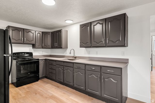 6095 S 2600 W, Roy, UT 84067