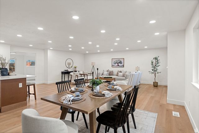 6095 S 2600 W, Roy, UT 84067