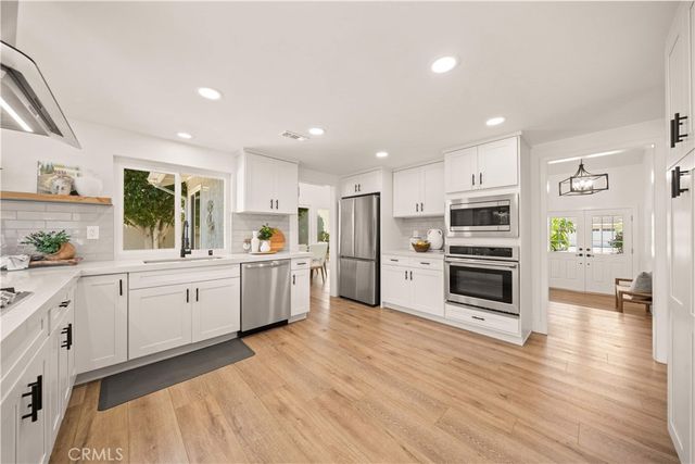 17 Blazing Star, Irvine, CA 92604